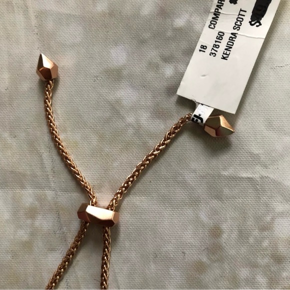 Kendra Scott Betsy Necklace Lilac Mother of Pearl - Picture 6 of 6